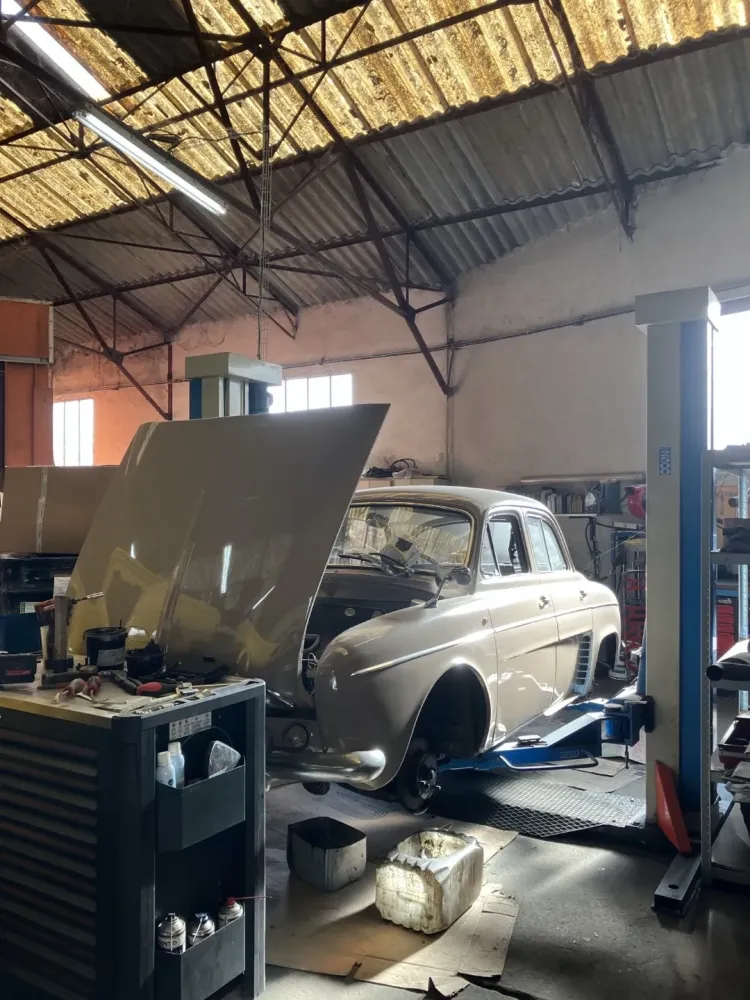 réparation voiture de collection